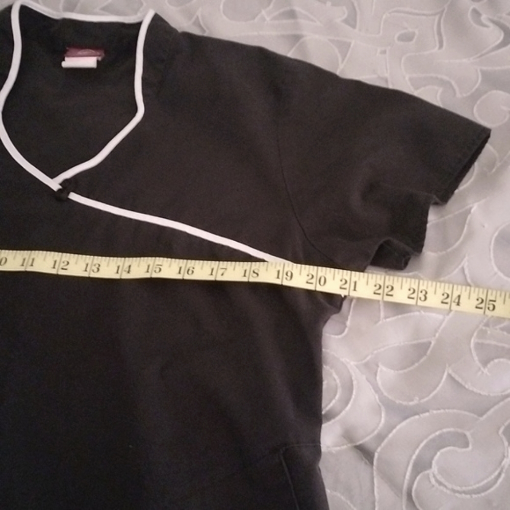 ⚜️ Dickies Mandarin Collar Scrub Top - Picture 10 of 13